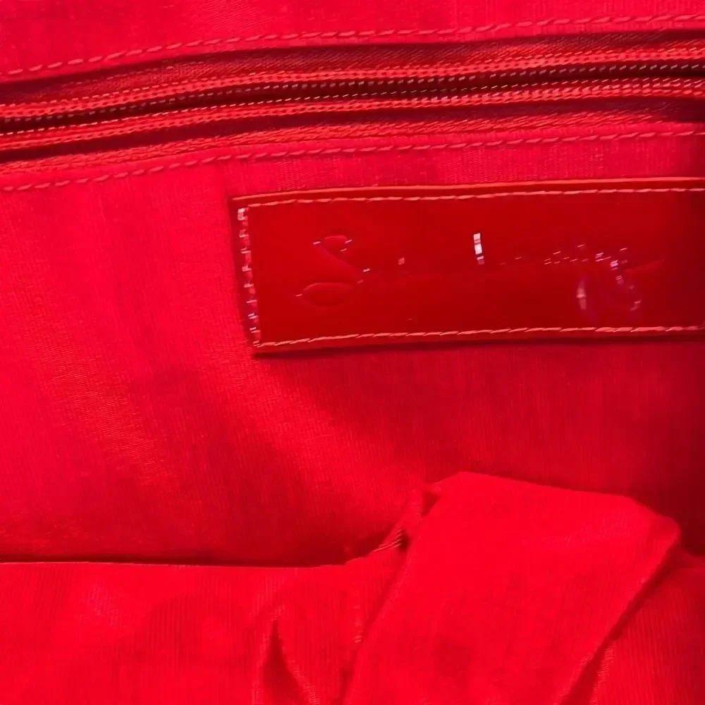 Sydie Lansing red patent purse. - Picture 5 of 8